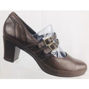 Clarks Artisan Marilla Mary Jane Heels Size 9 W